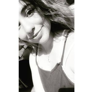 Meet your Posher, April